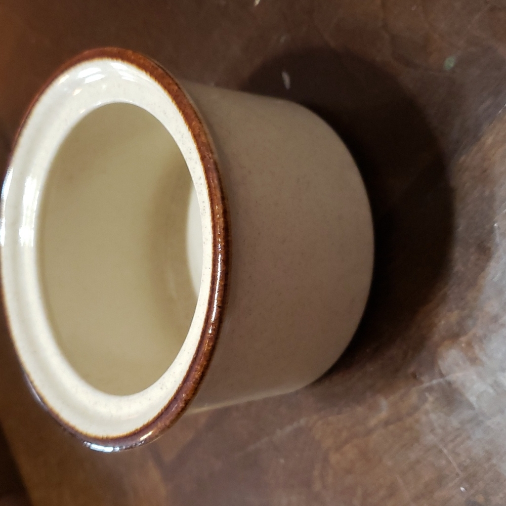Yamaka sugar jar matches Butter Tree set